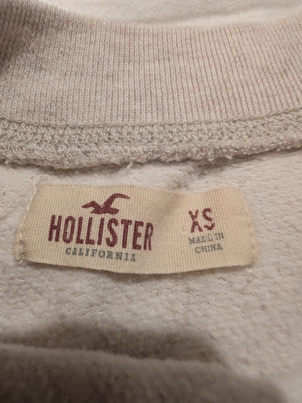 Hollister Women's Cream Crewneck Sweater - XS